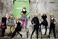 Moschino Cheap & chic F/W 07.08
M: Various
Ph: Peter Lindbergh
